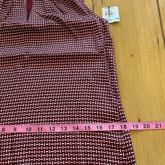 Judith & Charles Women’s Sleeveless Blouse Mathys Geo Print Plum New size 0-2 - Picture 11 of 12